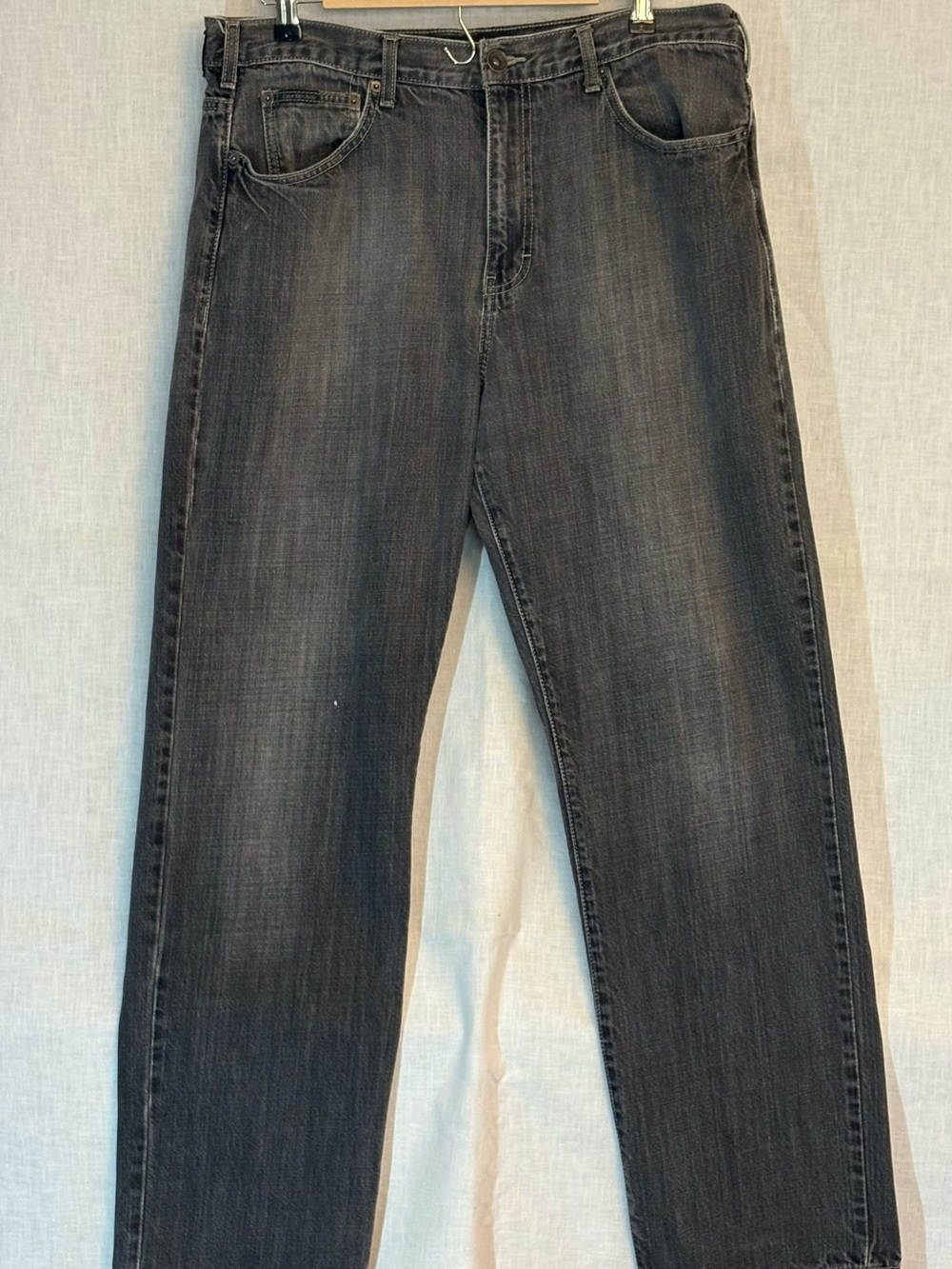 Calvin Klein Relaxed Fit Men's Dark Gray Straight-Leg Jeans 36x32